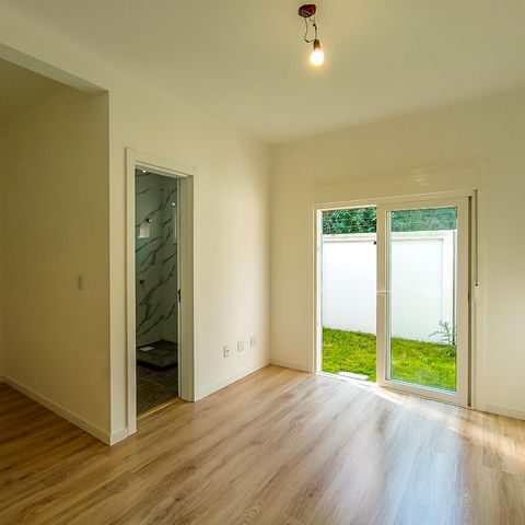 Casa de condomínio à venda com 111m², 3 quartos e 2 vagas Casa de condomínio à venda com 111m², 3 quartos e 2 vagasSuíte