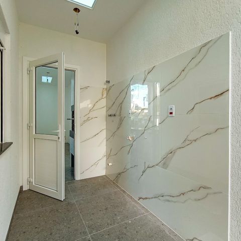 Casa de condomínio à venda com 111m², 3 quartos e 2 vagas Casa de condomínio à venda com 111m², 3 quartos e 2 vagasÁrea de serviço