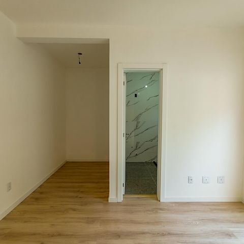 Casa de condomínio à venda com 111m², 3 quartos e 2 vagas Casa de condomínio à venda com 111m², 3 quartos e 2 vagasSuíte