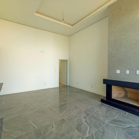 Casa de condomínio à venda com 111m², 3 quartos e 2 vagas Casa de condomínio à venda com 111m², 3 quartos e 2 vagasSala