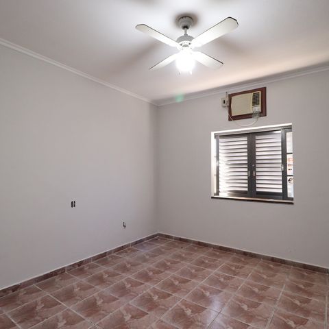 Casa para alugar com 241m², 6 quartos e 4 vagasSuíte