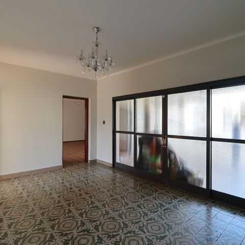 Casa para alugar com 241m², 6 quartos e 4 vagasSala 1