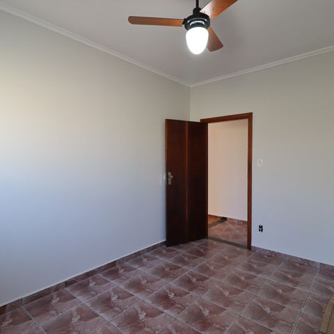 Casa para alugar com 241m², 6 quartos e 4 vagasQuarto 1