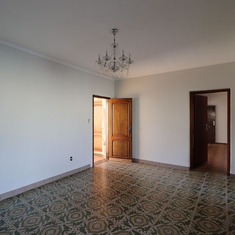 Casa para alugar com 241m², 6 quartos e 4 vagasSala 1
