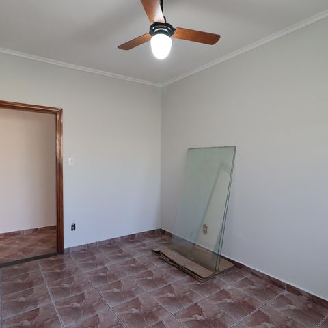 Casa para alugar com 241m², 6 quartos e 4 vagasQuarto 1