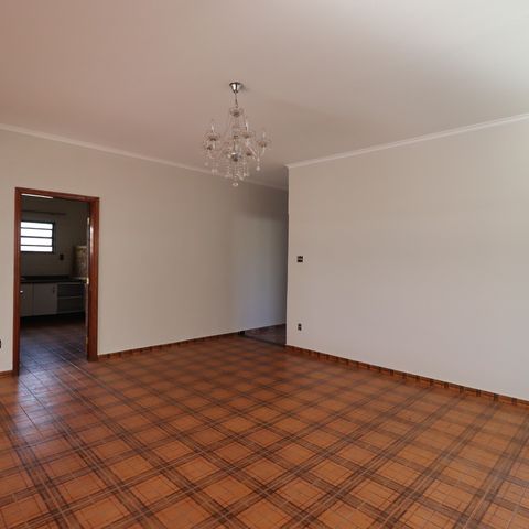 Casa para alugar com 241m², 6 quartos e 4 vagasSala 2
