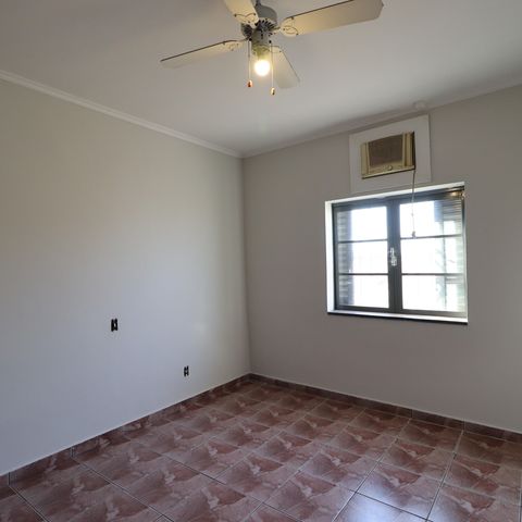 Casa para alugar com 241m², 6 quartos e 4 vagasQuarto 2