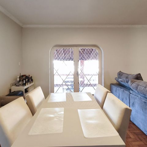 Casa para alugar com 250m², 2 quartos e 4 vagas Casa para alugar com 250m², 2 quartos e 4 vagasSala de Jantar