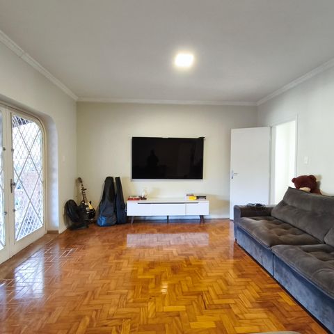 Casa para alugar com 250m², 2 quartos e 4 vagas Casa para alugar com 250m², 2 quartos e 4 vagasSala de Estar