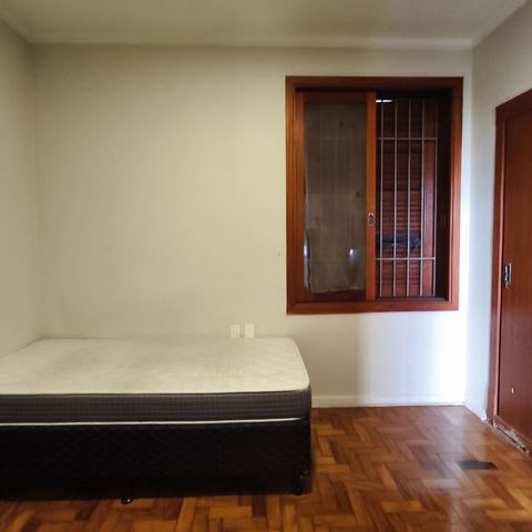 Casa para alugar com 250m², 2 quartos e 4 vagas Casa para alugar com 250m², 2 quartos e 4 vagasQuarto