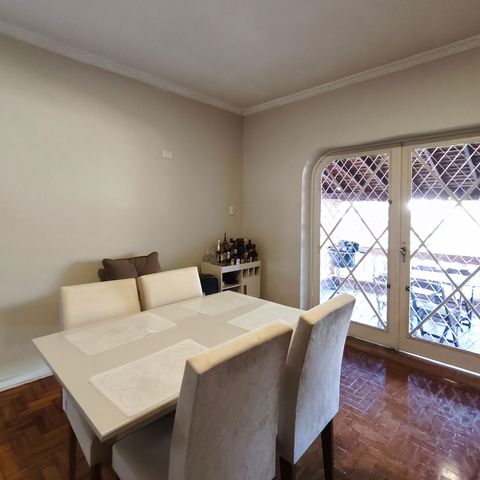 Casa para alugar com 250m², 2 quartos e 4 vagas Casa para alugar com 250m², 2 quartos e 4 vagasSala de Jantar