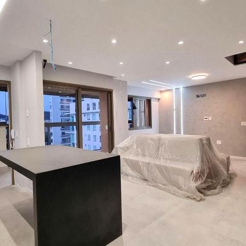Apartamento à venda com 194m², 4 quartos e 3 vagas