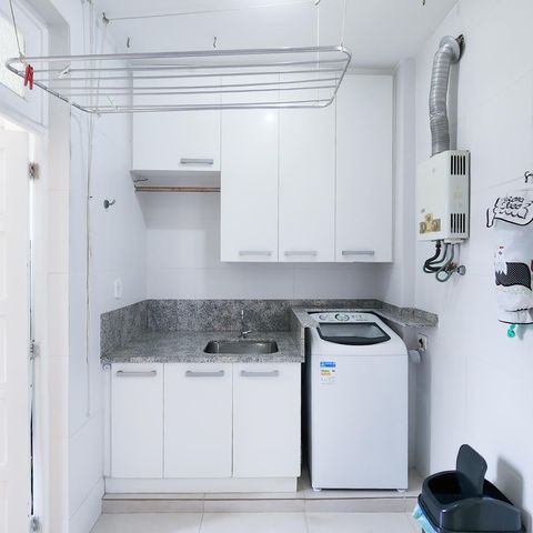 Apartamento à venda com 184m², 3 quartos e 1 vaga Apartamento à venda com 184m², 3 quartos e 1 vagaÁrea de Serviço