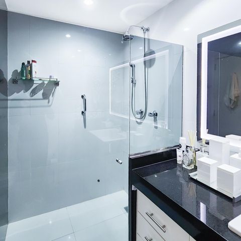 Apartamento à venda com 184m², 3 quartos e 1 vaga Apartamento à venda com 184m², 3 quartos e 1 vagaBanheiro 2