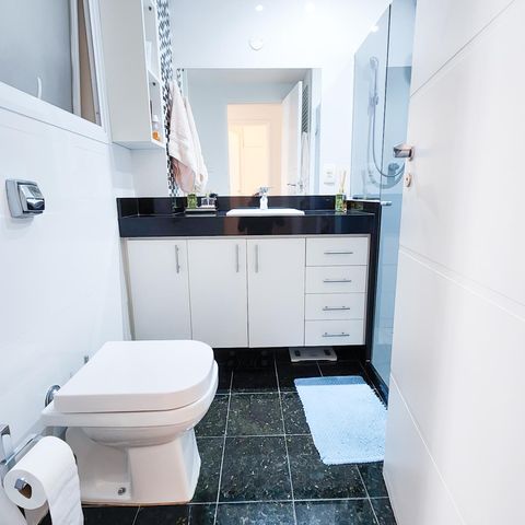 Apartamento à venda com 184m², 3 quartos e 1 vaga Apartamento à venda com 184m², 3 quartos e 1 vagaBanheiro 1