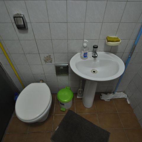 Casa à venda com 200m², 7 quartos e 7 vagasCasa 2 - Banheiro Social