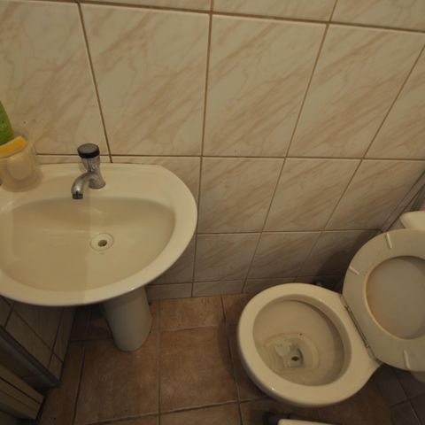Casa à venda com 200m², 7 quartos e 7 vagasCasa 2 - Banheiro da Suíte 