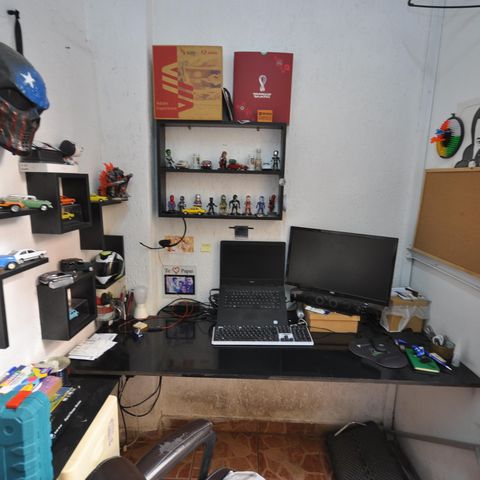 Casa à venda com 200m², 7 quartos e 7 vagasEscritório