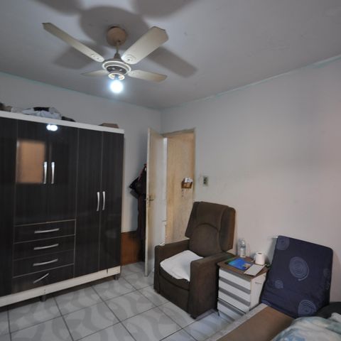 Casa à venda com 200m², 7 quartos e 7 vagasCasa 2 - Suíte