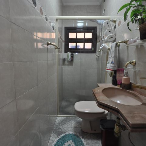 Casa à venda com 200m², 7 quartos e 7 vagasBanheiro Social 2