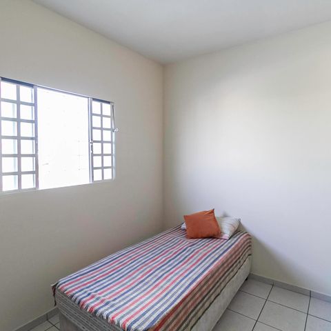 Casa à venda com 210m², 3 quartos e 3 vagas Casa à venda com 210m², 3 quartos e 3 vagasQuarto 2