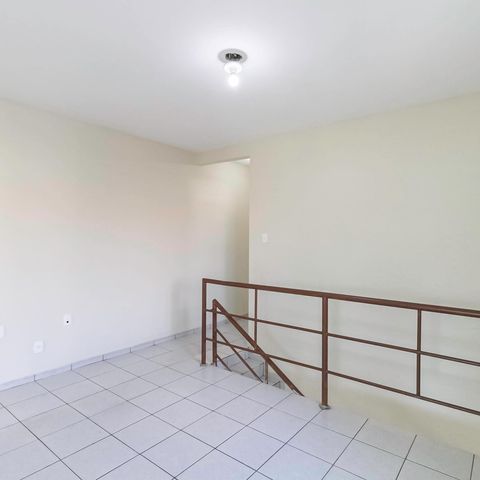 Casa à venda com 210m², 3 quartos e 3 vagas Casa à venda com 210m², 3 quartos e 3 vagasSala 2