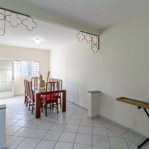 Casa à venda com 210m², 3 quartos e 3 vagas Casa à venda com 210m², 3 quartos e 3 vagasSala 1