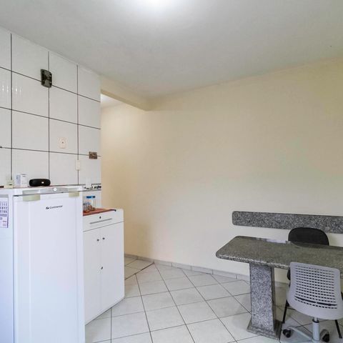 Casa à venda com 210m², 3 quartos e 3 vagas Casa à venda com 210m², 3 quartos e 3 vagasCozinha