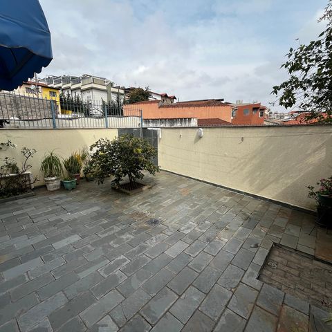Casa à venda com 105m², 3 quartos e 2 vagasQuintal
