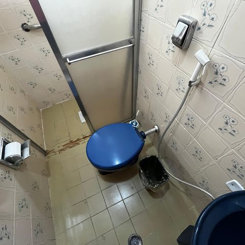 Casa à venda com 105m², 3 quartos e 2 vagasBanheiro de serviço