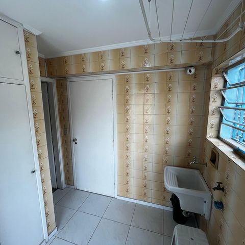 Casa à venda com 105m², 3 quartos e 2 vagasÁrea de Serviço
