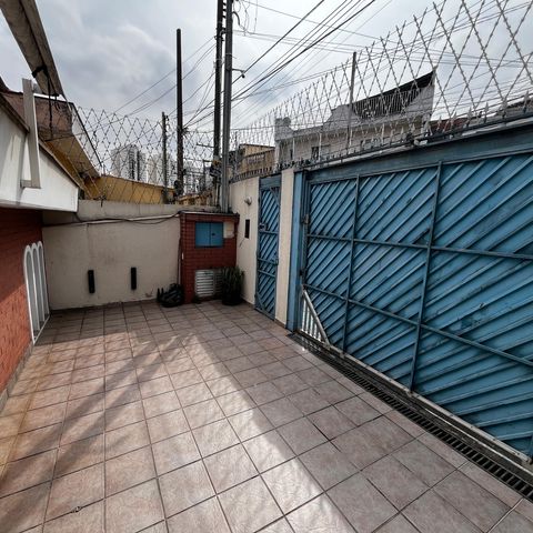 Casa à venda com 105m², 3 quartos e 2 vagasGaragem