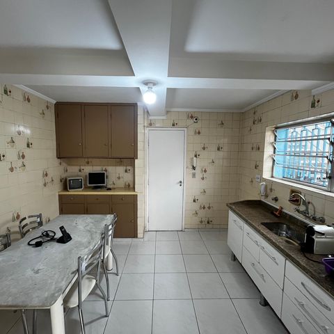 Casa à venda com 105m², 3 quartos e 2 vagasCozinha