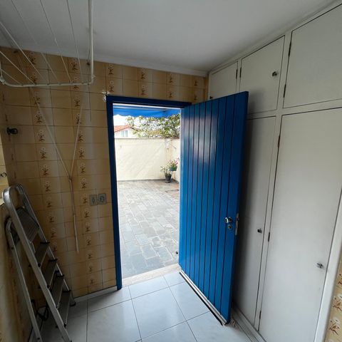 Casa à venda com 105m², 3 quartos e 2 vagasÁrea de Serviço