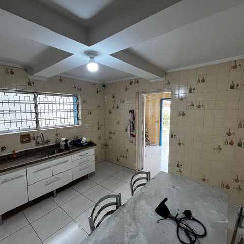 Casa à venda com 105m², 3 quartos e 2 vagasCozinha