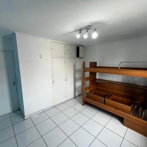 Casa à venda com 105m², 3 quartos e 2 vagasQuarto 3