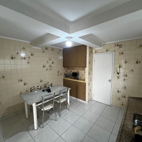 Casa à venda com 105m², 3 quartos e 2 vagasCozinha