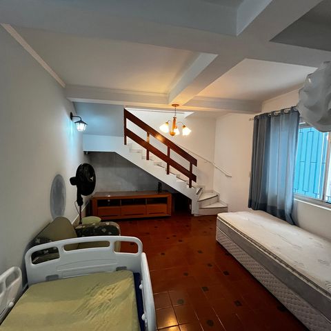 Casa à venda com 105m², 3 quartos e 2 vagasSala