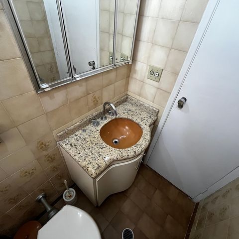 Casa à venda com 105m², 3 quartos e 2 vagasBanheiro Social