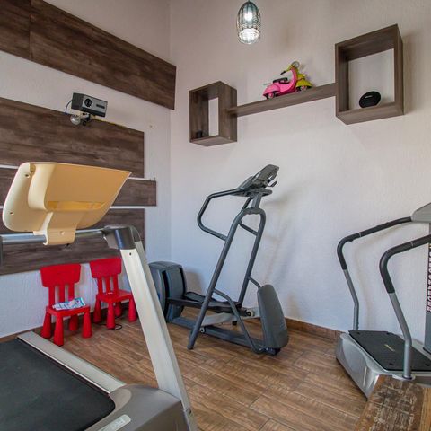 Casa à venda com 198m², 4 quartos e 2 vagas