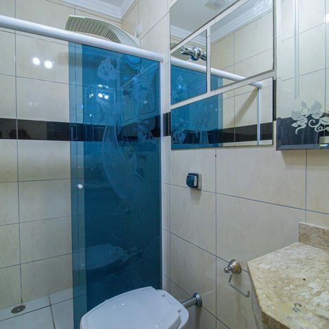 Casa à venda com 198m², 4 quartos e 2 vagas