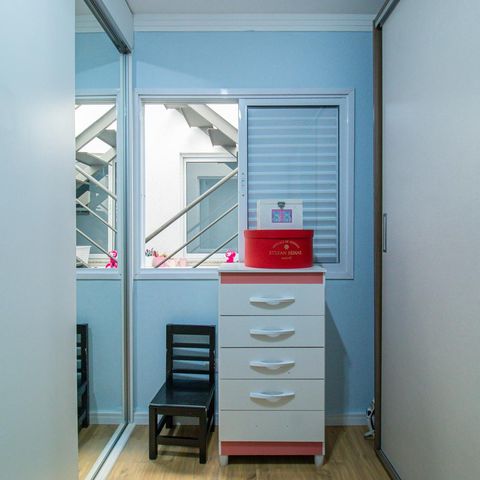 Casa à venda com 198m², 4 quartos e 2 vagas