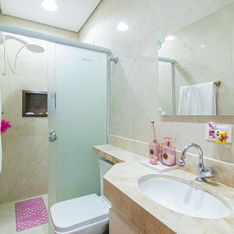 Casa à venda com 198m², 4 quartos e 2 vagas