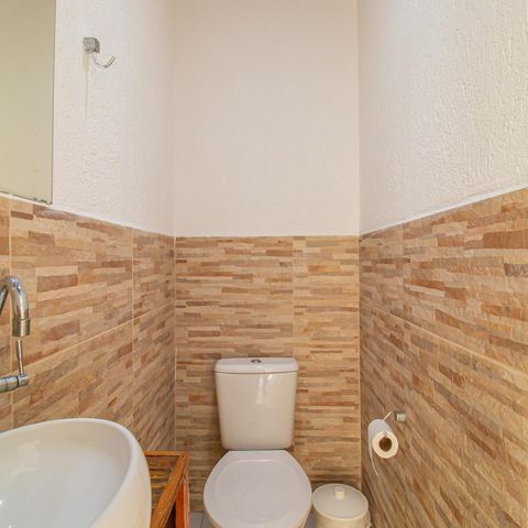 Casa à venda com 198m², 4 quartos e 2 vagas