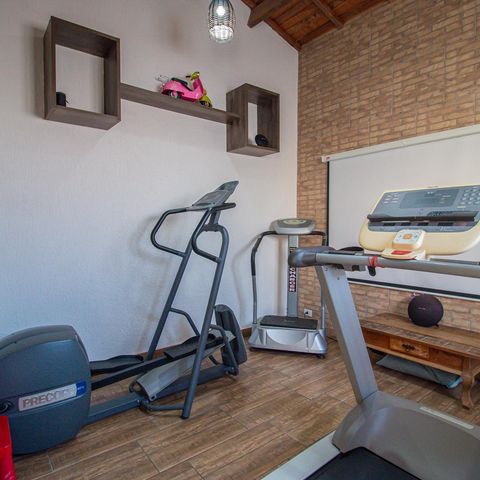 Casa à venda com 198m², 4 quartos e 2 vagas