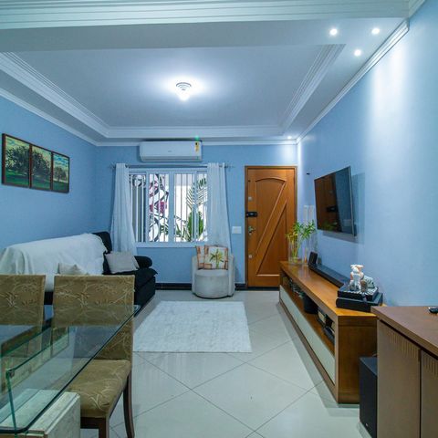 Casa à venda com 198m², 4 quartos e 2 vagas