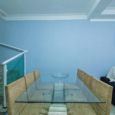 Casa à venda com 198m², 4 quartos e 2 vagas
