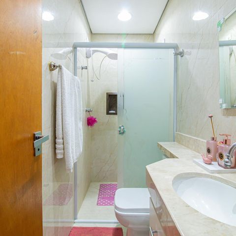 Casa à venda com 198m², 4 quartos e 2 vagas