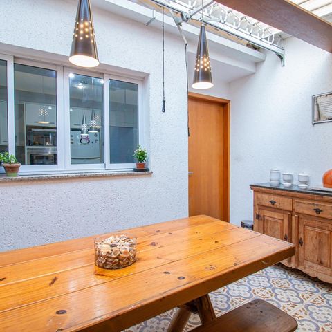 Casa à venda com 198m², 4 quartos e 2 vagas
