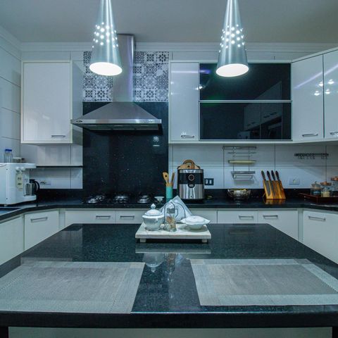 Casa à venda com 198m², 4 quartos e 2 vagas
